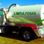 Camión limpia fosas